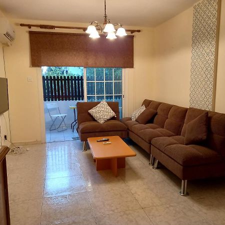 2 Bedroom Apartment Near Finikoudes Λάρνακα Εξωτερικό φωτογραφία