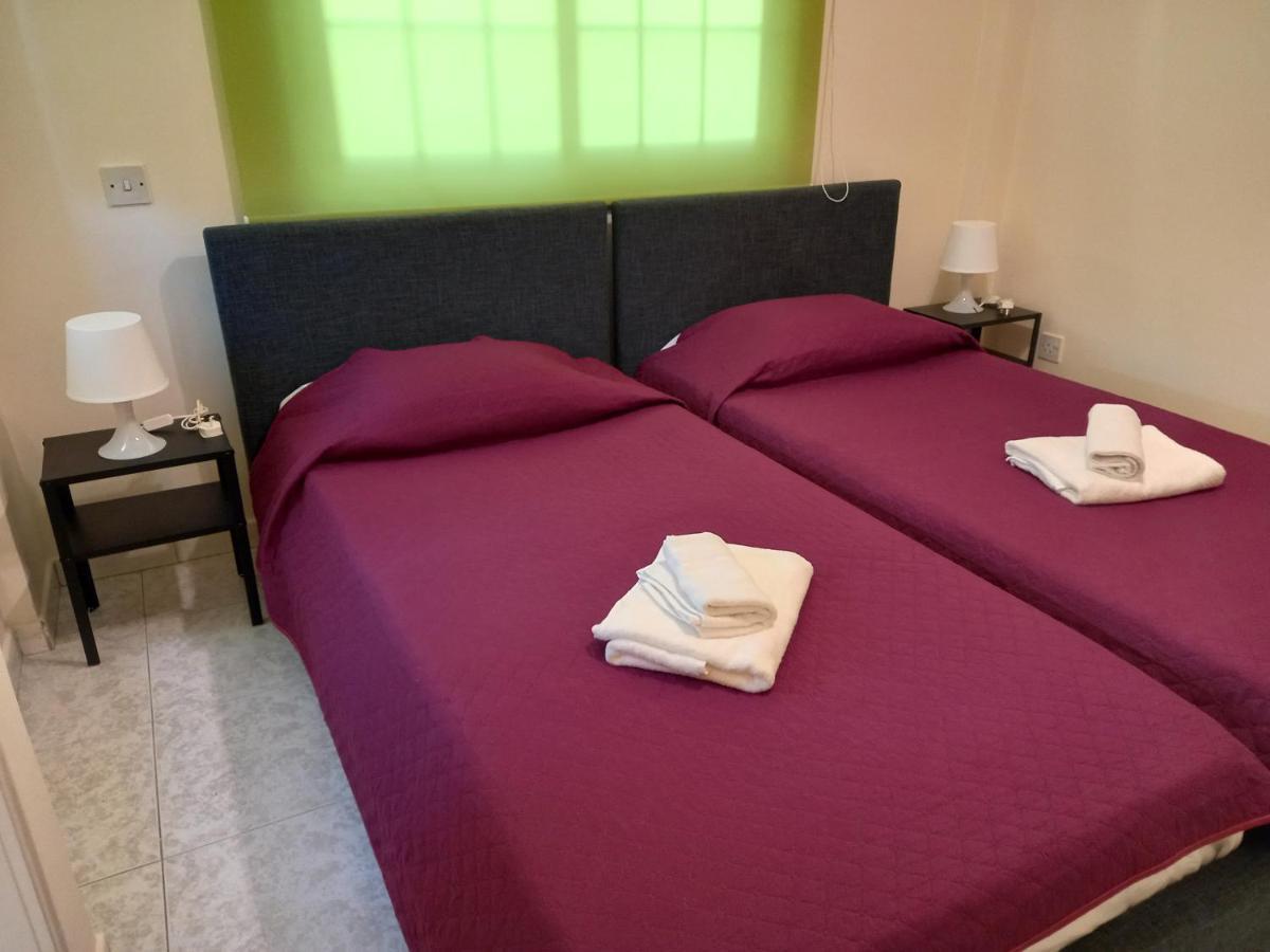 2 Bedroom Apartment Near Finikoudes Λάρνακα Εξωτερικό φωτογραφία