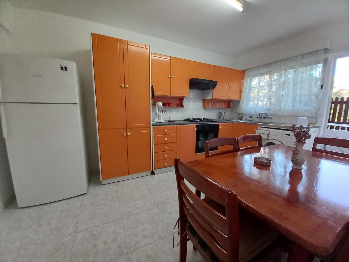2 Bedroom Apartment Near Finikoudes Λάρνακα Εξωτερικό φωτογραφία
